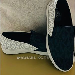 Brand New Michael Kors Women’s Keaton Slip On Signature Logo Sneakers